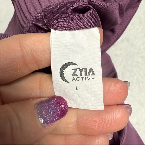 ZYIA active size large Women's Athletic purple Shorts with pockets - Picture 4 of 8